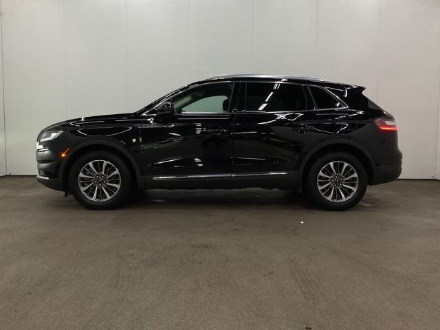 used 2022 Lincoln Nautilus car, priced at $31,000