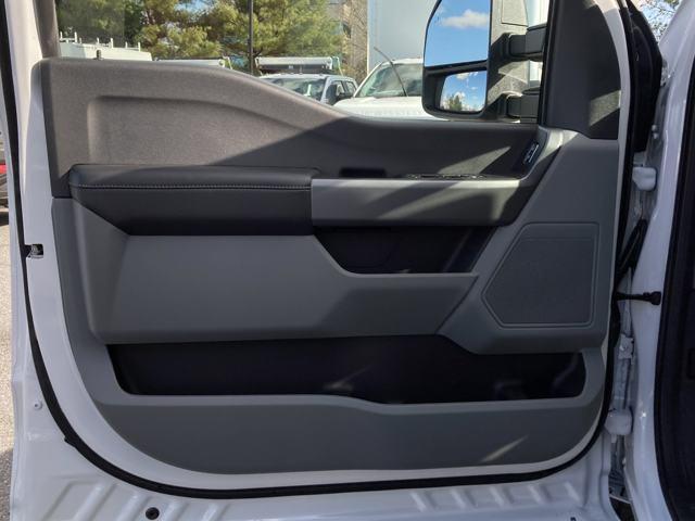 new 2025 Ford F-350 car, priced at $68,687