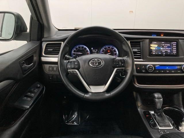 used 2019 Toyota Highlander car, priced at $28,500