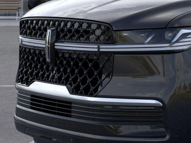 new 2025 Lincoln Navigator car, priced at $107,400