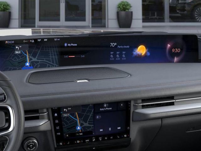 new 2025 Lincoln Navigator car, priced at $107,400