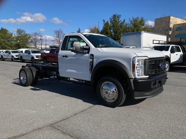 new 2025 Ford F-450 car, priced at $55,391