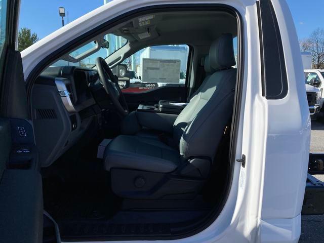 new 2025 Ford F-450 car, priced at $55,391