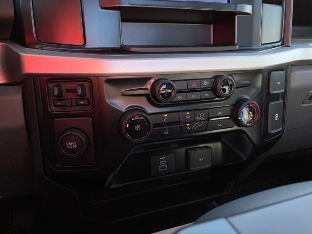 new 2025 Ford F-450 car, priced at $55,391