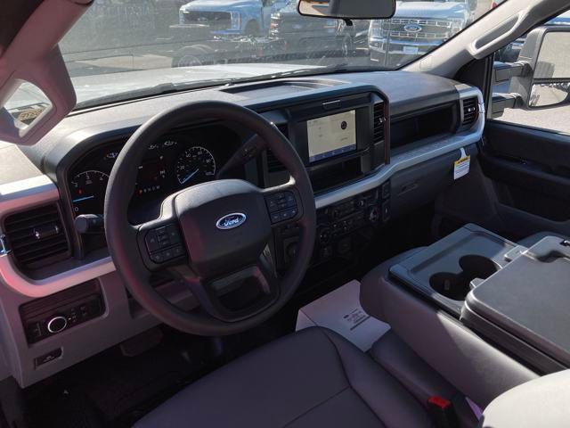 new 2025 Ford F-450 car, priced at $55,391