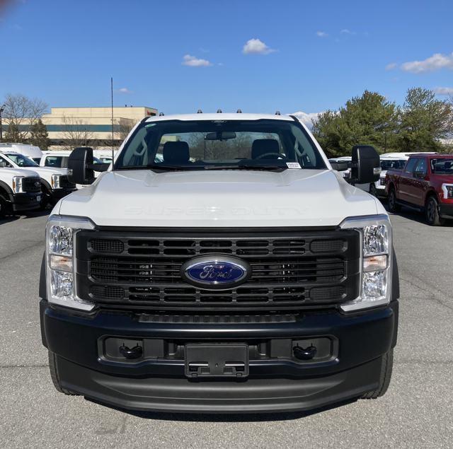 new 2025 Ford F-450 car, priced at $56,391