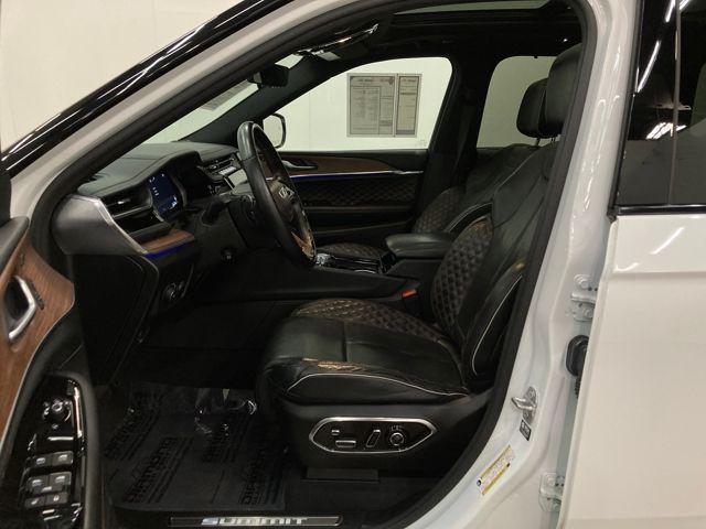 used 2022 Jeep Grand Cherokee car, priced at $37,000