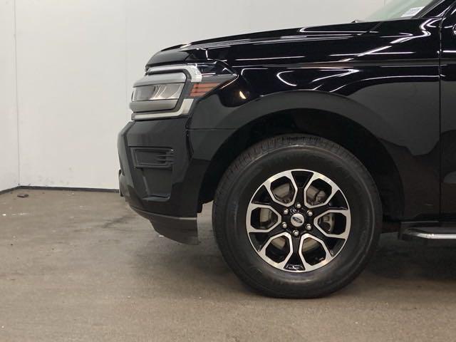 used 2022 Ford Expedition car, priced at $40,000