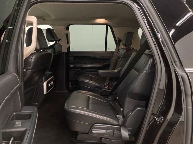 used 2022 Ford Expedition car, priced at $40,000