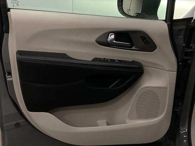 used 2022 Chrysler Pacifica car, priced at $21,000