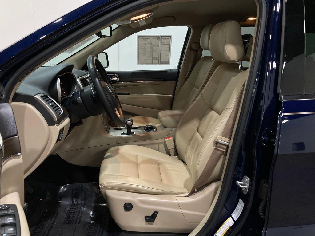 used 2015 Jeep Grand Cherokee car, priced at $13,000