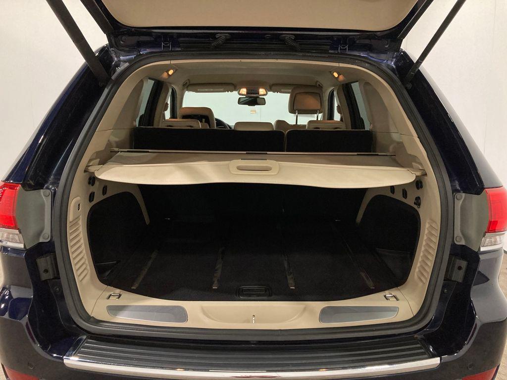 used 2015 Jeep Grand Cherokee car, priced at $13,000
