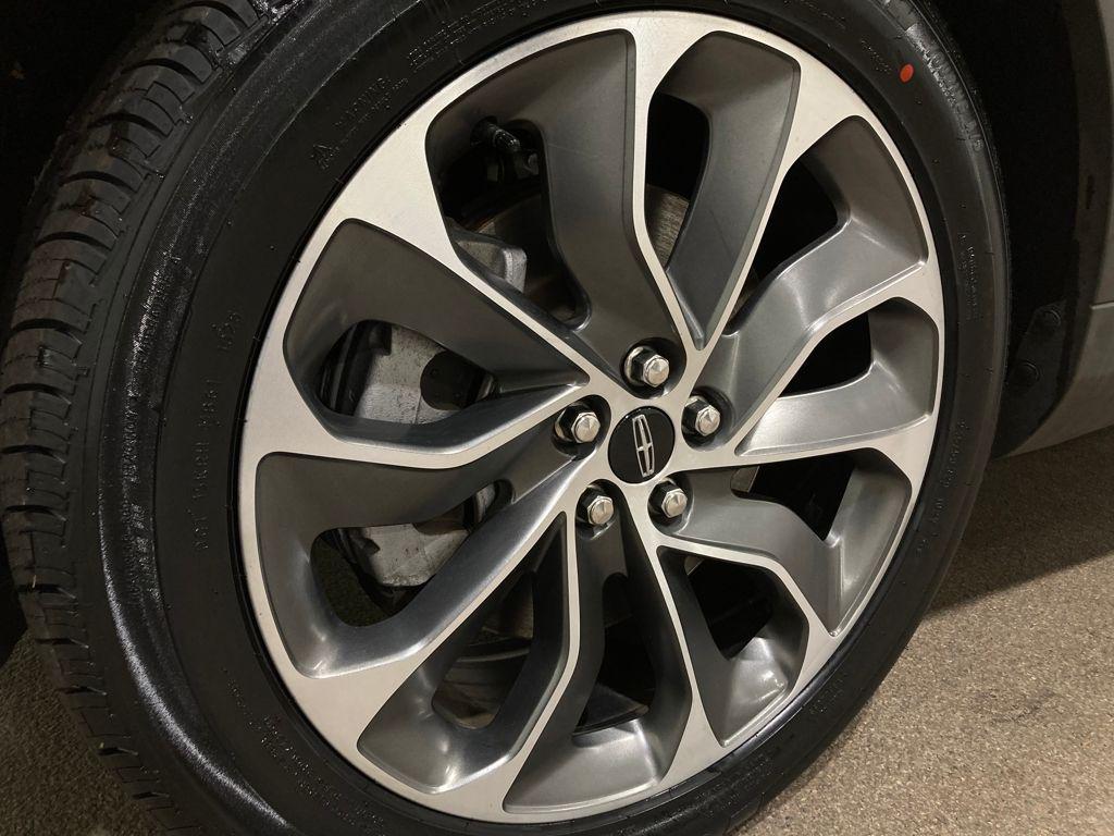 used 2022 Lincoln Nautilus car, priced at $34,500