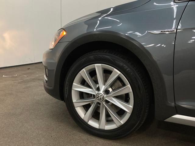 used 2017 Volkswagen Golf Alltrack car, priced at $11,000