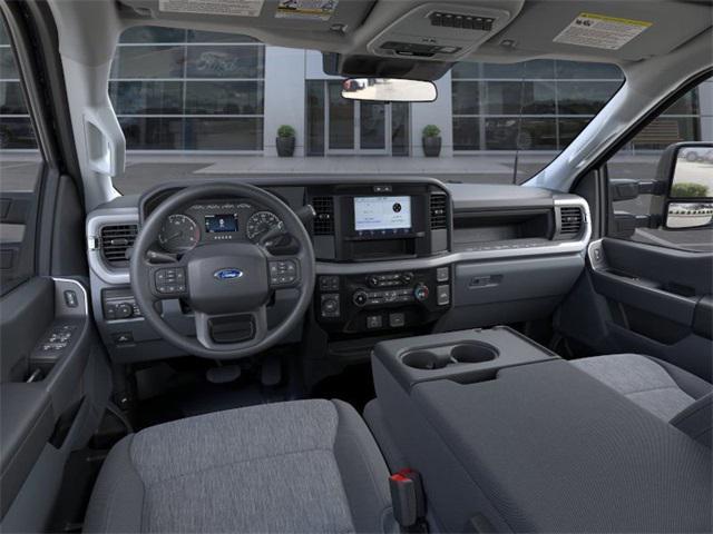 new 2025 Ford F-350 car, priced at $68,687