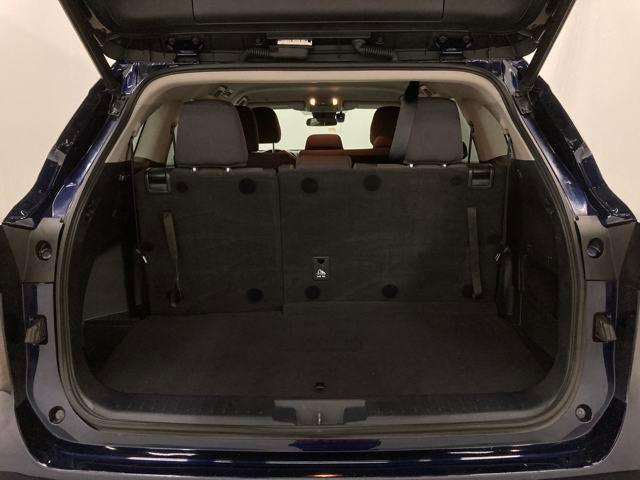 used 2021 Toyota Highlander car, priced at $29,500