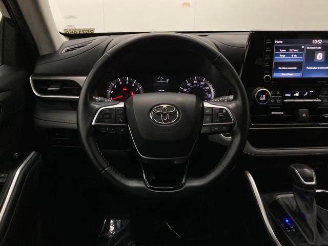 used 2021 Toyota Highlander car, priced at $29,500