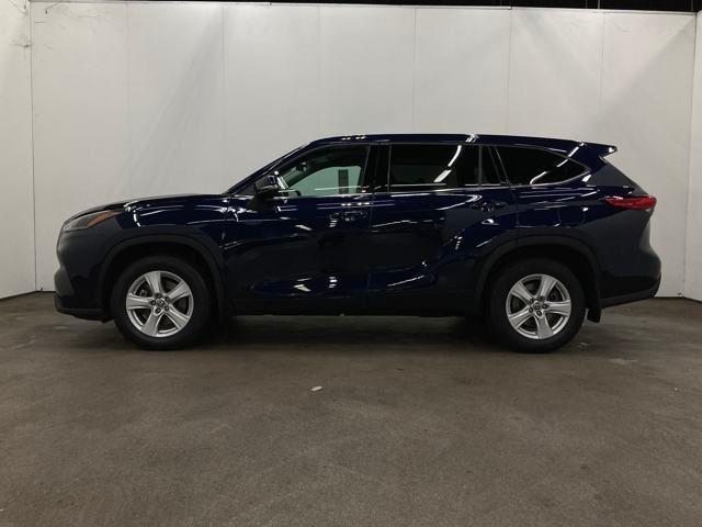 used 2021 Toyota Highlander car, priced at $29,500