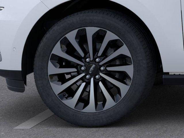 new 2024 Lincoln Navigator car, priced at $92,051