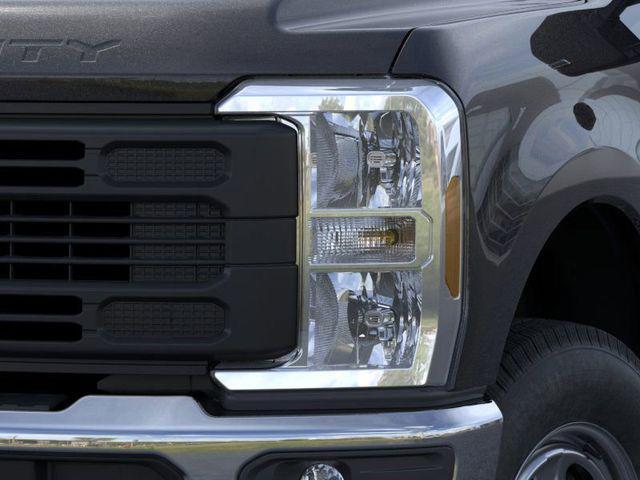 new 2025 Ford F-250 car, priced at $47,073