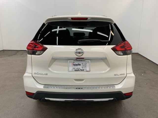 used 2017 Nissan Rogue car