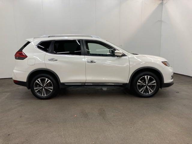 used 2017 Nissan Rogue car