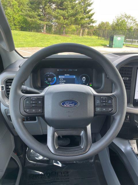 new 2025 Ford F-150 Lightning car