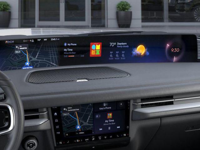 new 2025 Lincoln Navigator car, priced at $111,295