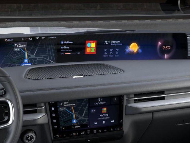 new 2025 Lincoln Navigator car, priced at $111,295