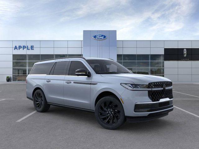 new 2025 Lincoln Navigator car, priced at $111,295