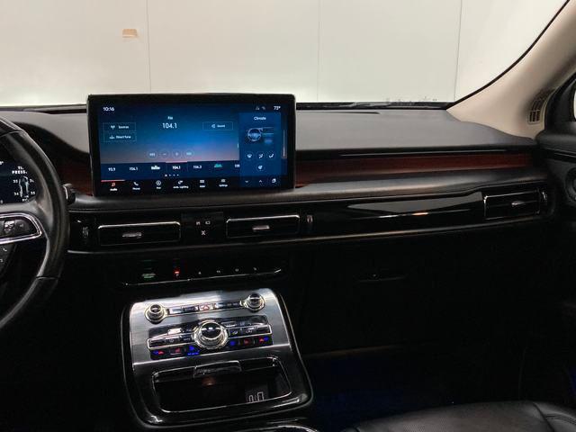 used 2022 Lincoln Nautilus car, priced at $35,000
