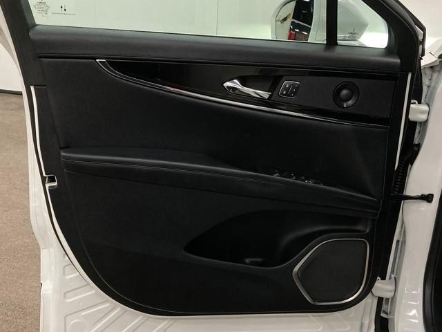 used 2022 Lincoln Nautilus car, priced at $32,500