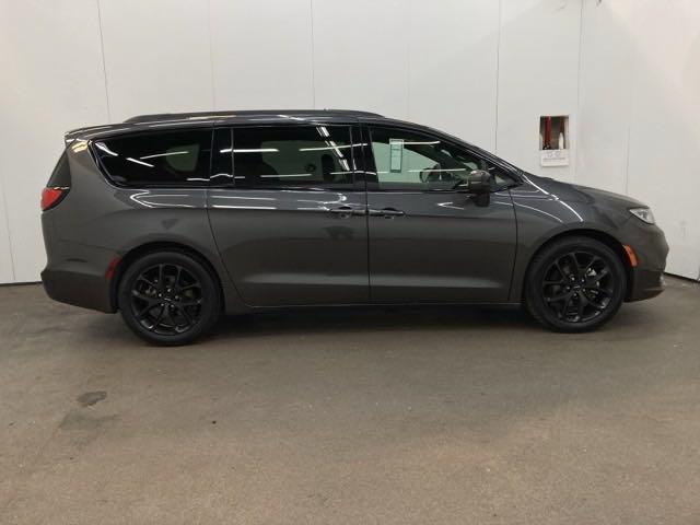 used 2021 Chrysler Pacifica car, priced at $25,000