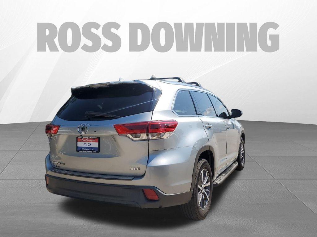 used 2018 Toyota Highlander car, priced at $21,254