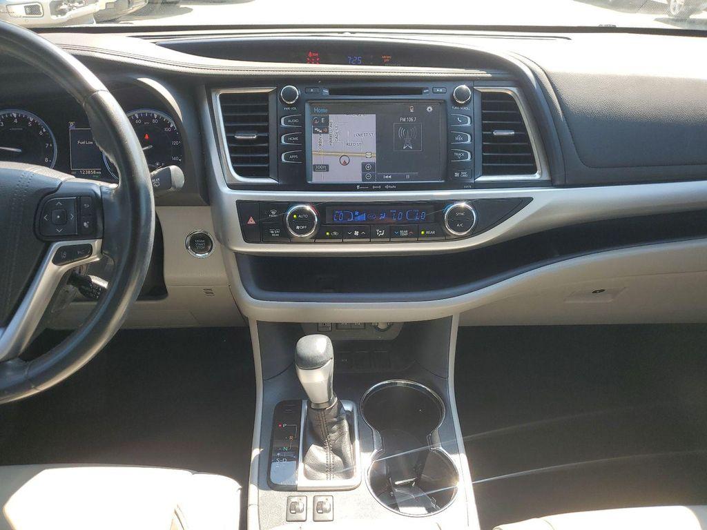 used 2018 Toyota Highlander car, priced at $21,254