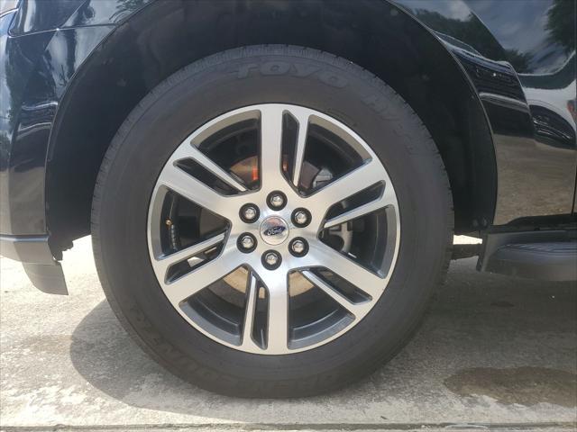 used 2024 Ford Expedition car, priced at $49,678