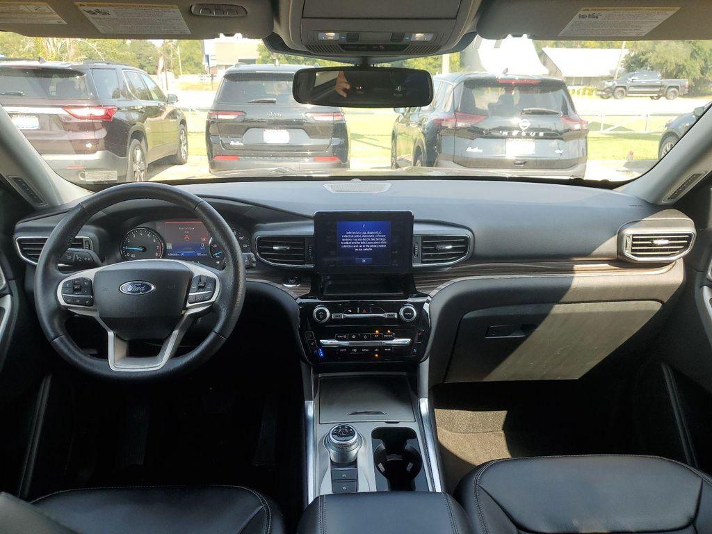 used 2024 Ford Explorer car, priced at $31,143