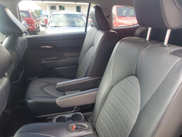 used 2021 Toyota Highlander car, priced at $23,534