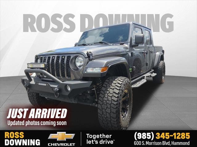 used 2021 Jeep Gladiator car, priced at $27,318