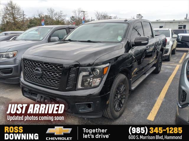 used 2019 Nissan Titan car