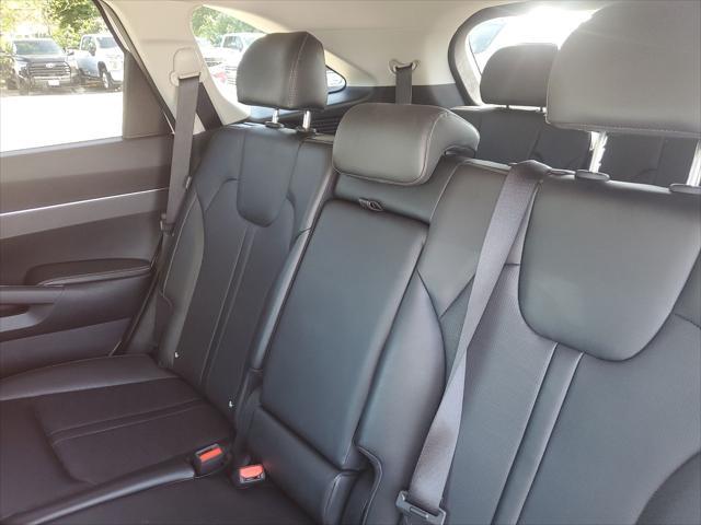 used 2024 Kia Sorento car, priced at $29,706