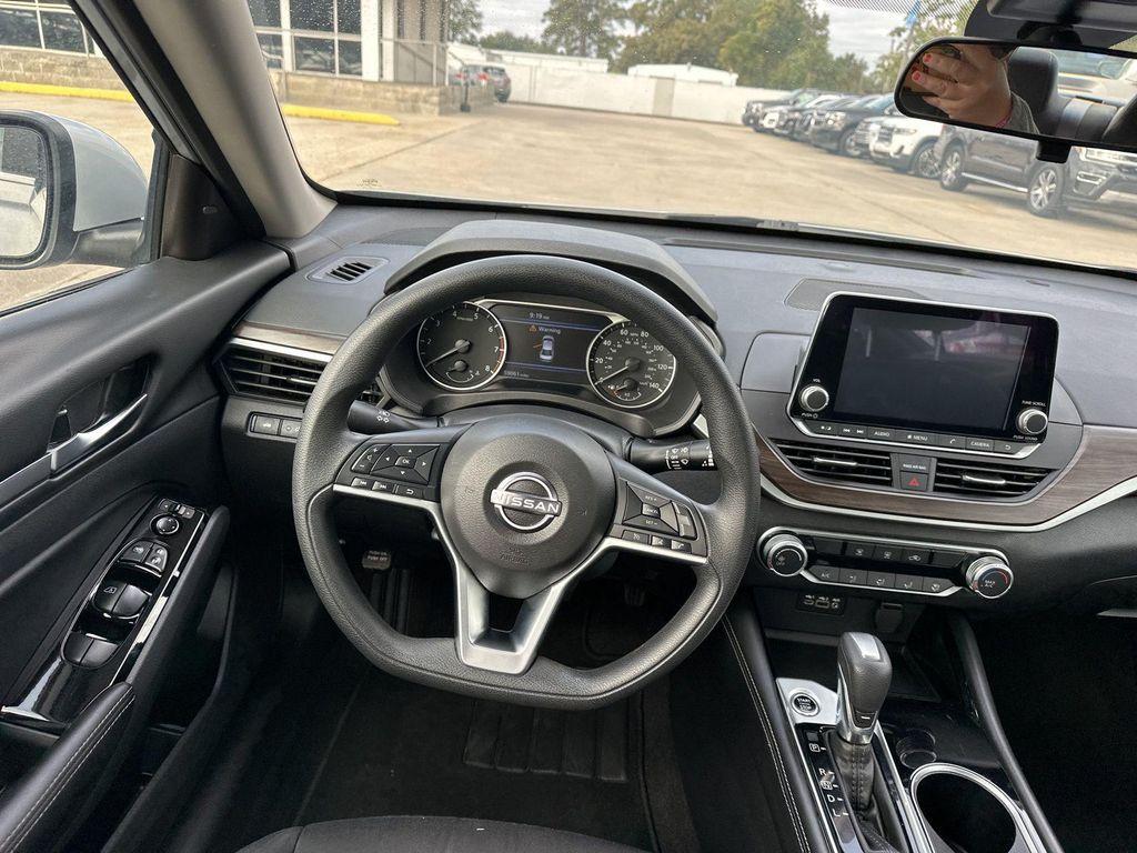 used 2023 Nissan Altima car, priced at $18,986