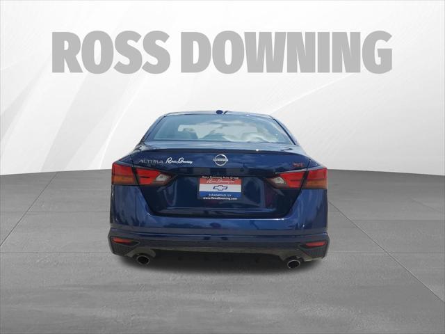 used 2023 Nissan Altima car, priced at $21,171