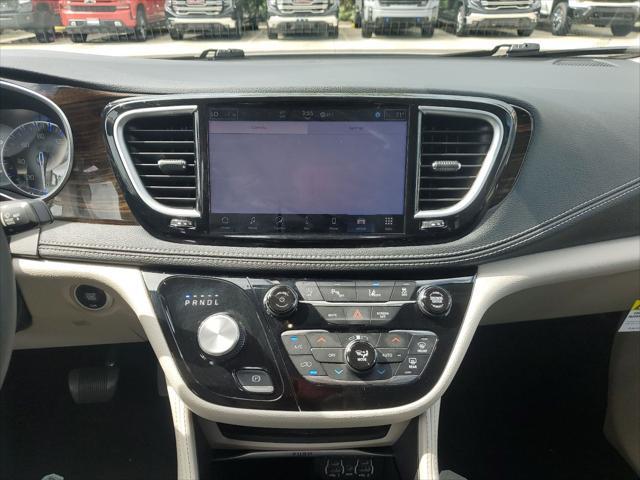 used 2024 Chrysler Pacifica car, priced at $27,177