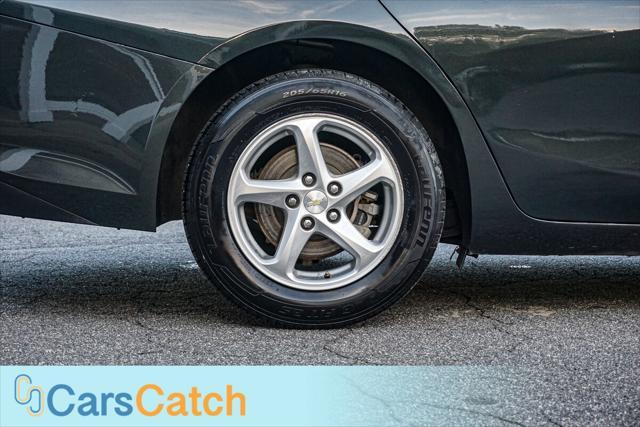 used 2018 Chevrolet Malibu car, priced at $9,999