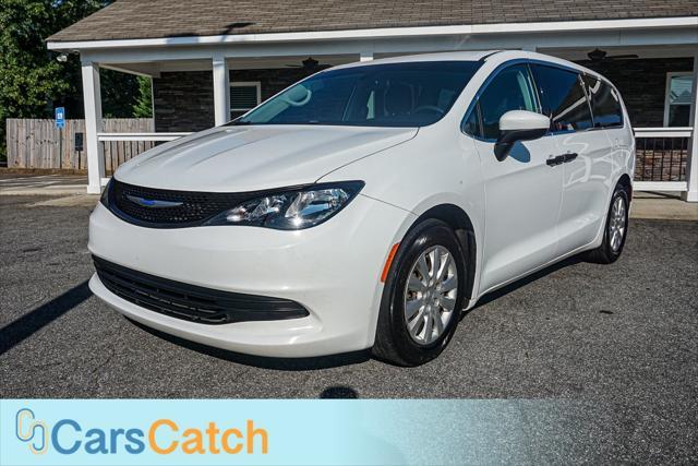 used 2018 Chrysler Pacifica car, priced at $12,500