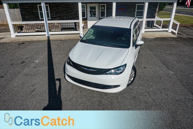 used 2018 Chrysler Pacifica car, priced at $12,500