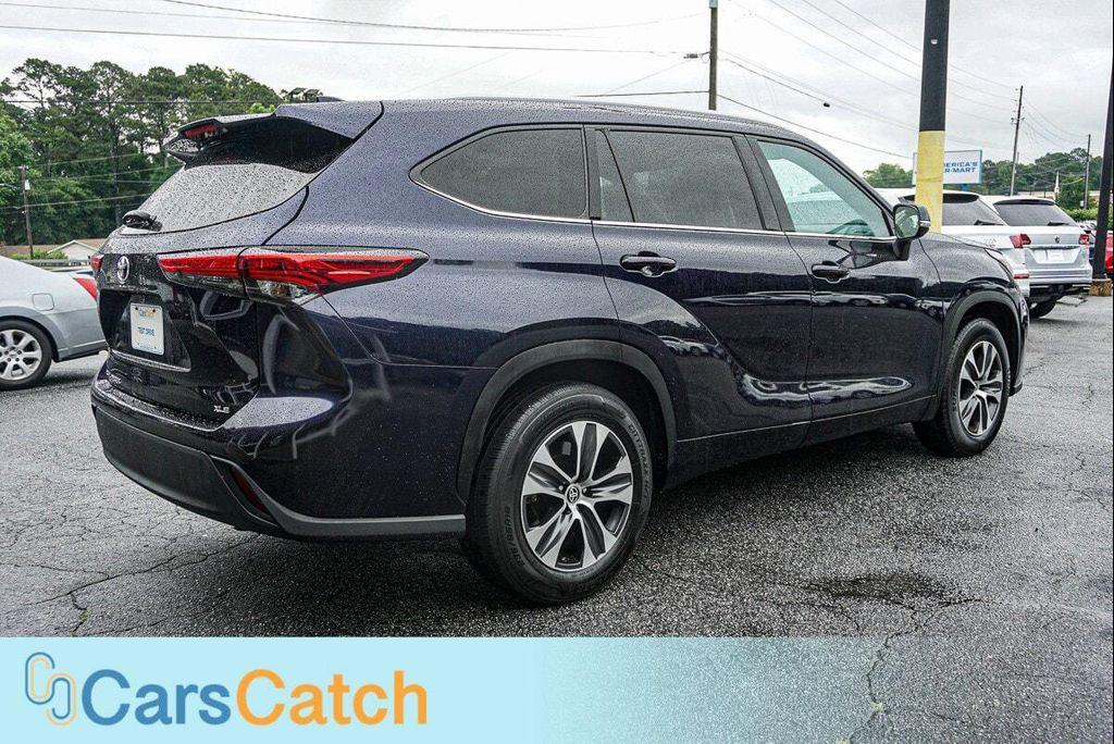 used 2022 Toyota Highlander car, priced at $26,999