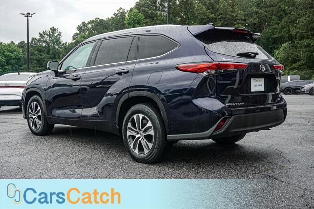 used 2022 Toyota Highlander car, priced at $30,999