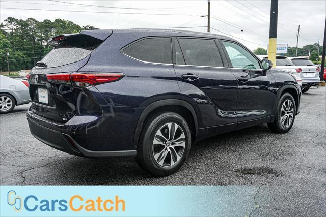 used 2022 Toyota Highlander car, priced at $30,999